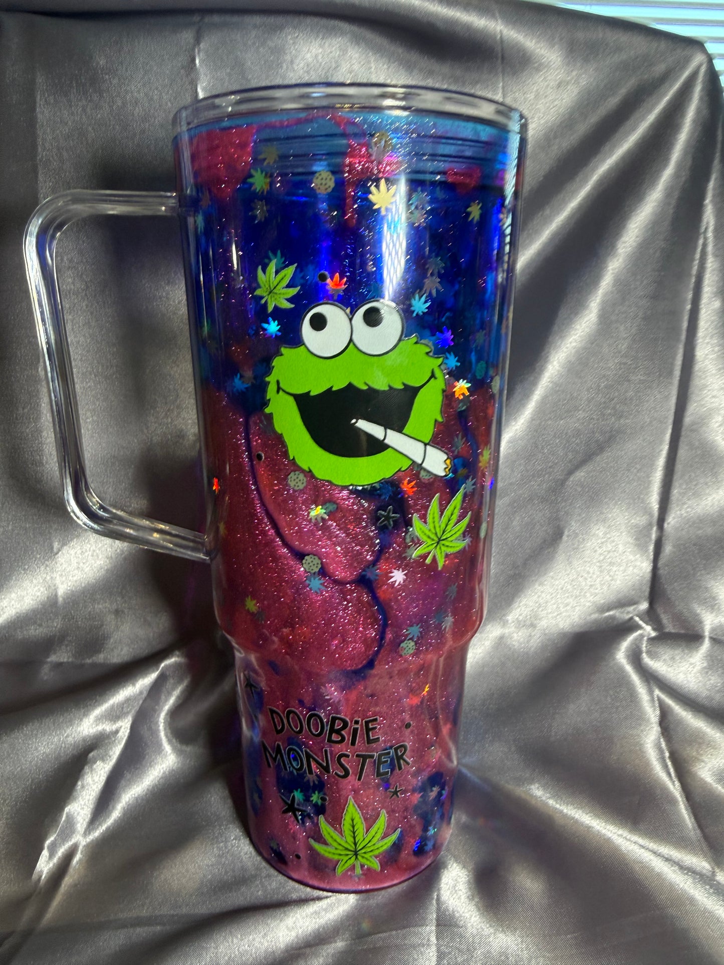 Doobie Monster Snow Globe 40oz