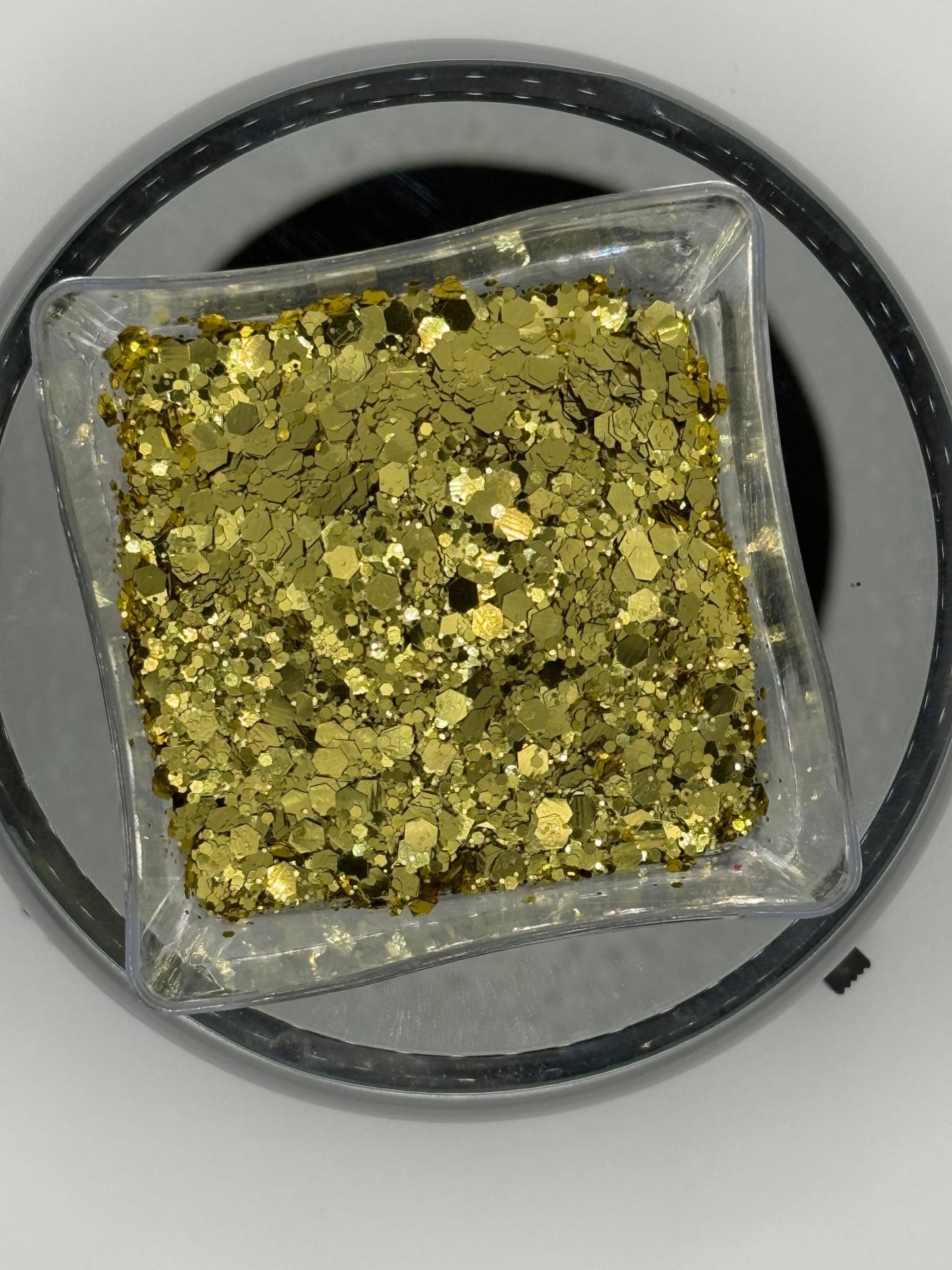 Golden Treasure Wings Glitter - Elevated Wings